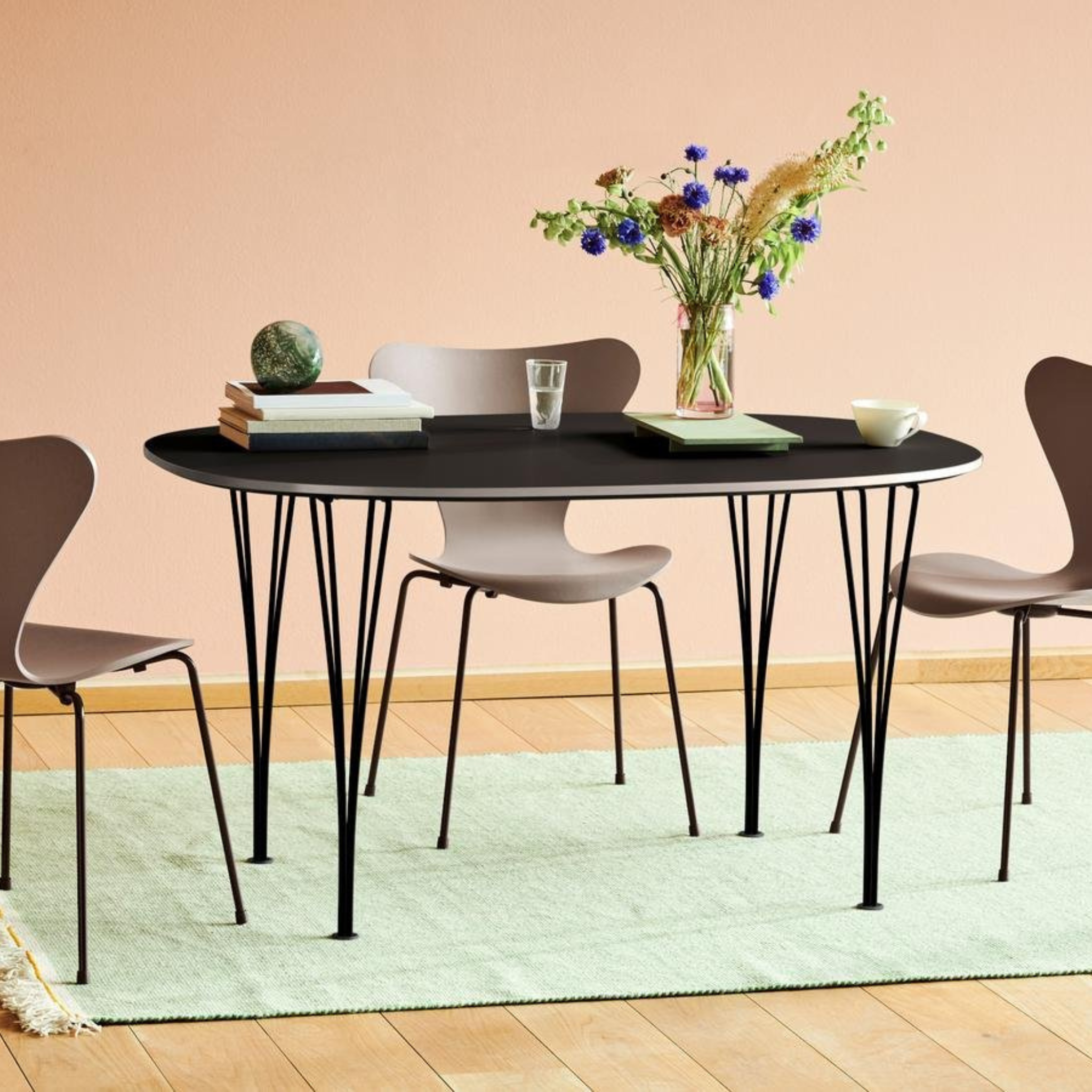 3107 - Series 7 Chair - Brown bronze - Lacquered Olive Green