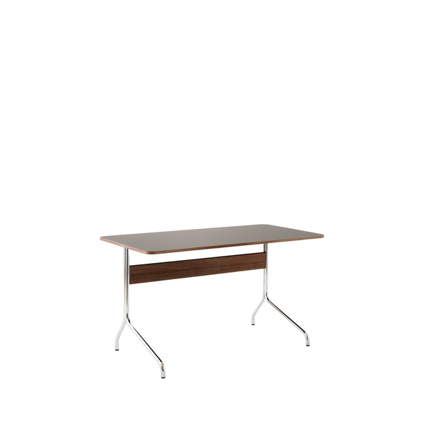 AV16 - Pavilion Desk