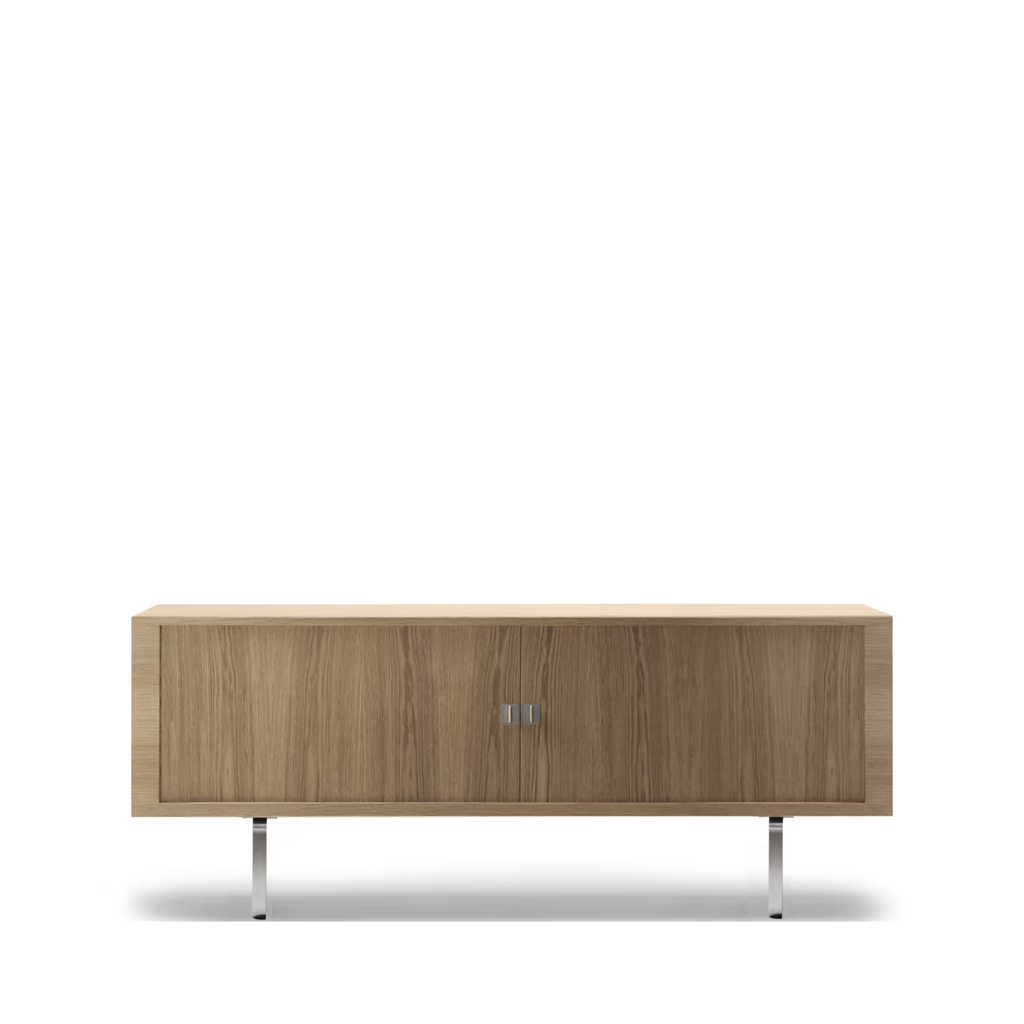 CH825 - Credenza