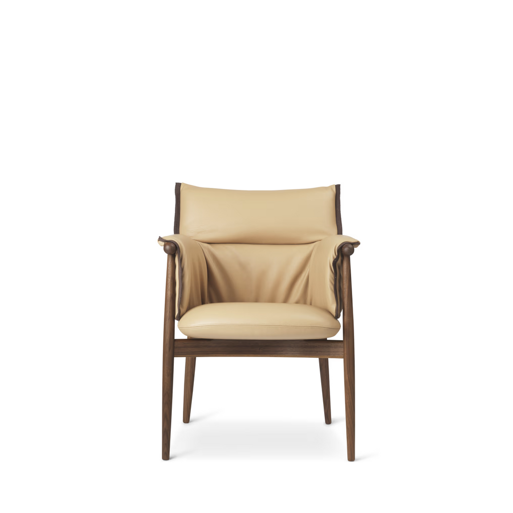 E005 - Embrace Armchair