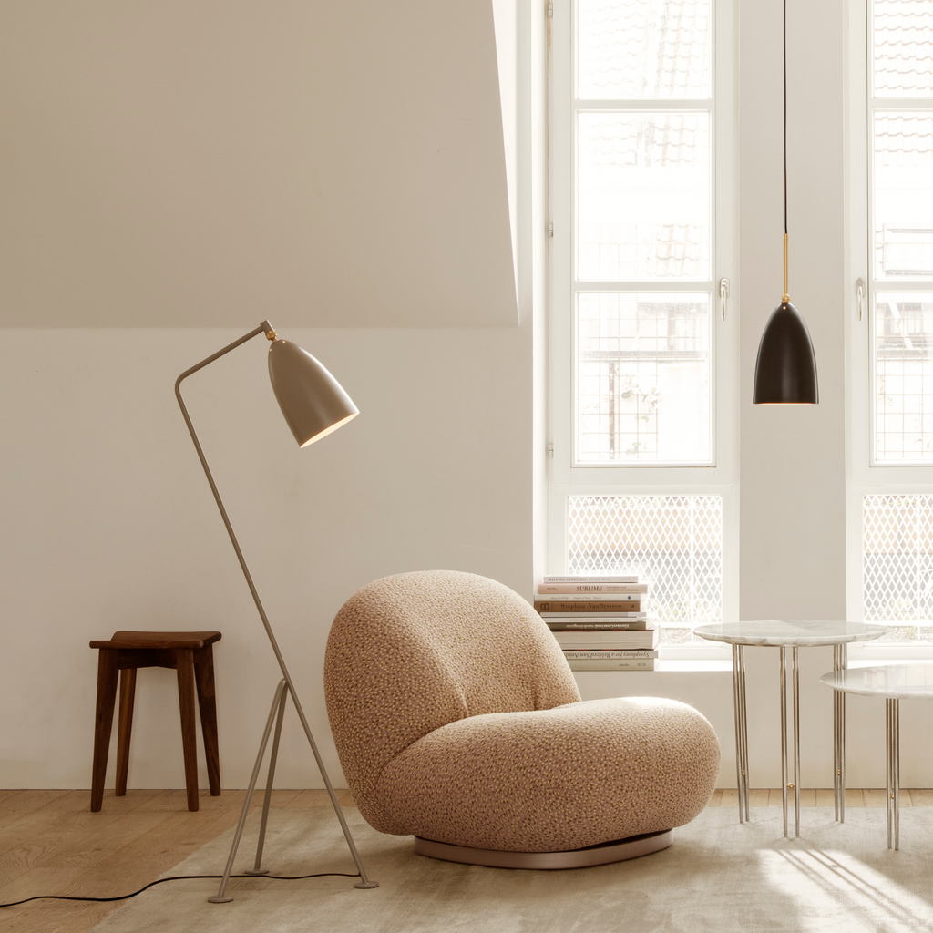 Grashoppa Floor Lamp