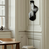 Oyster Wall Lamp / Black