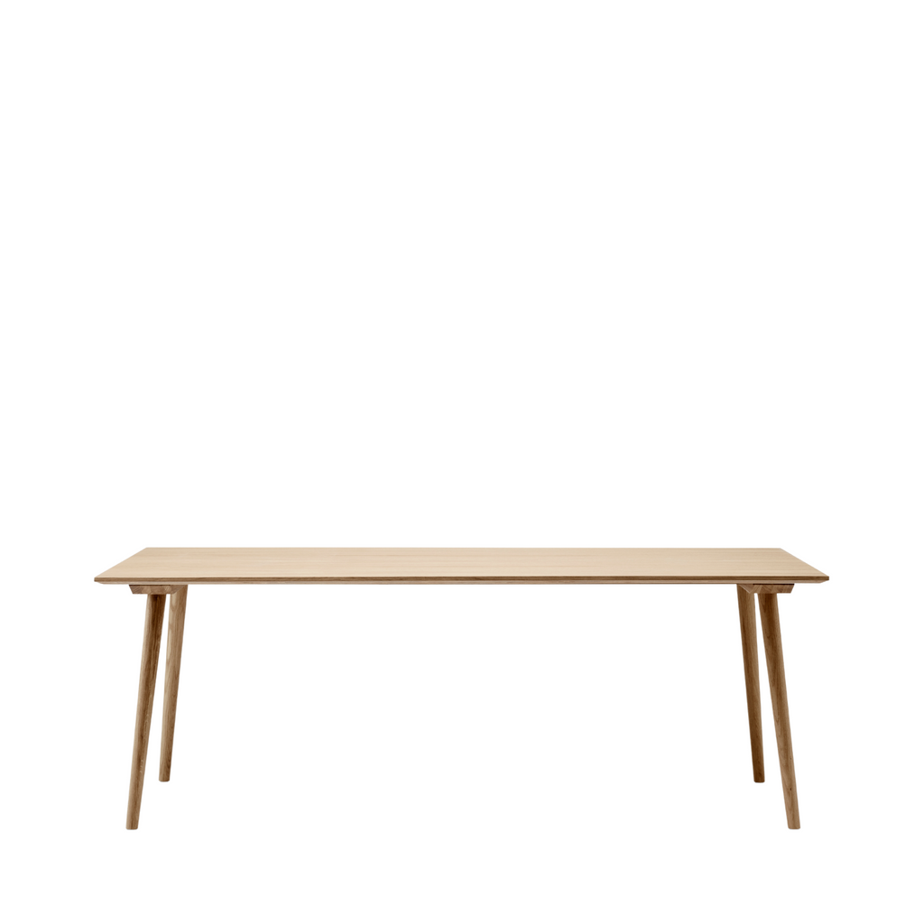 SK5 - In Between dining table