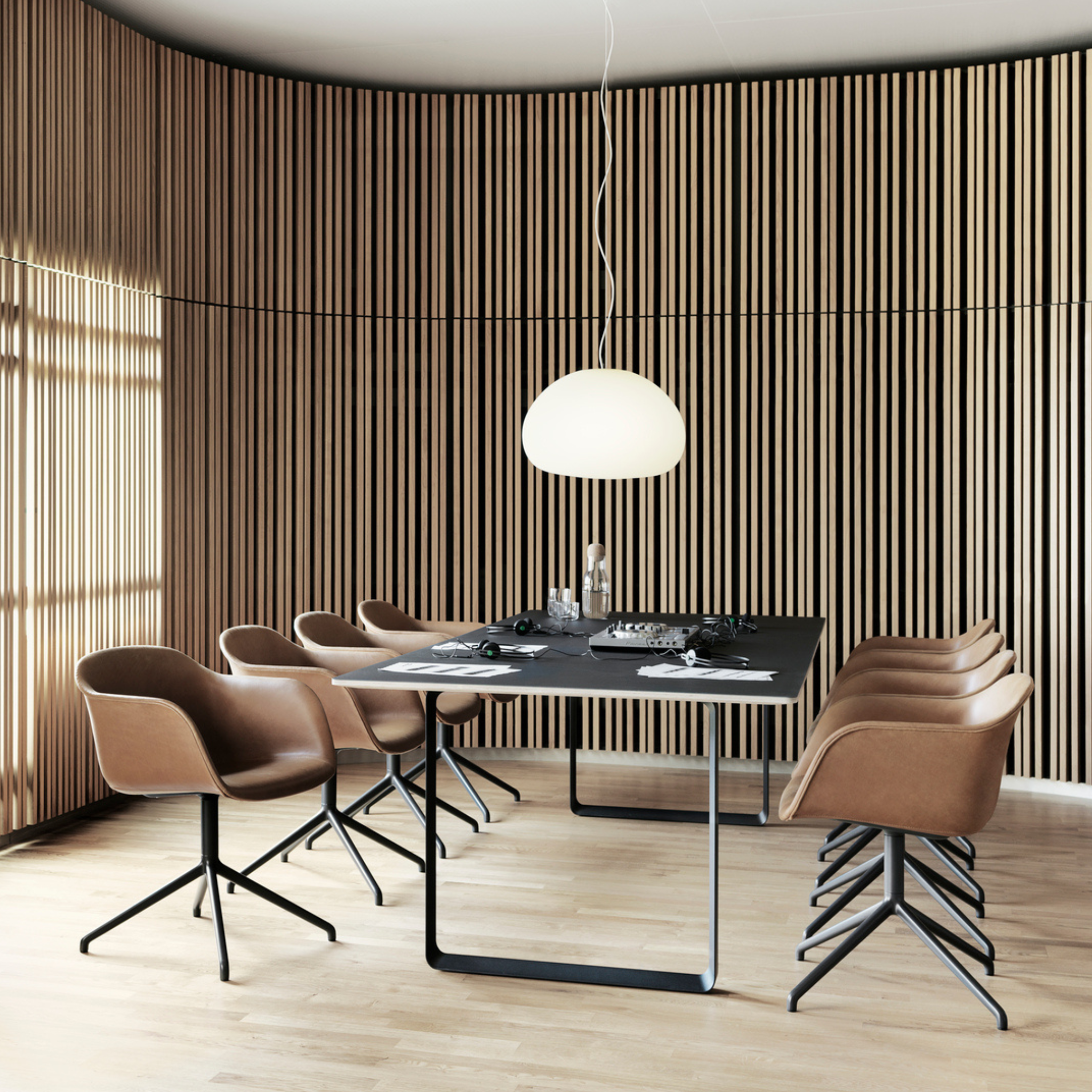 Fluid Pendant Lamp