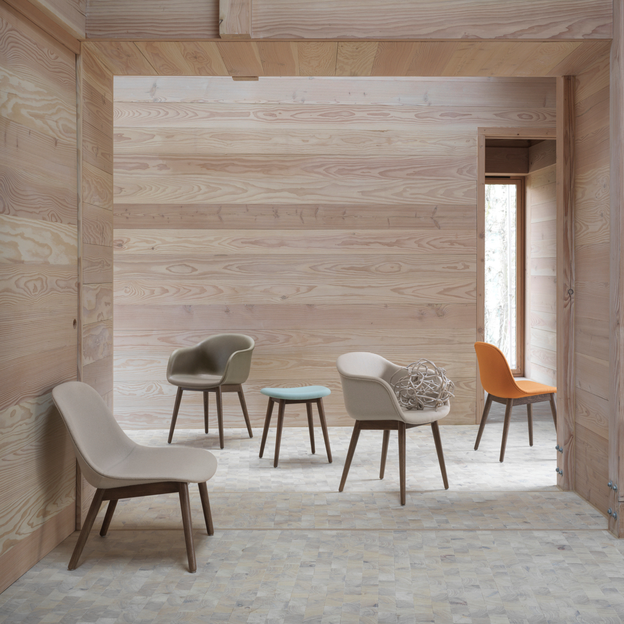 Fiber Armchair/ Wood base/ Grey