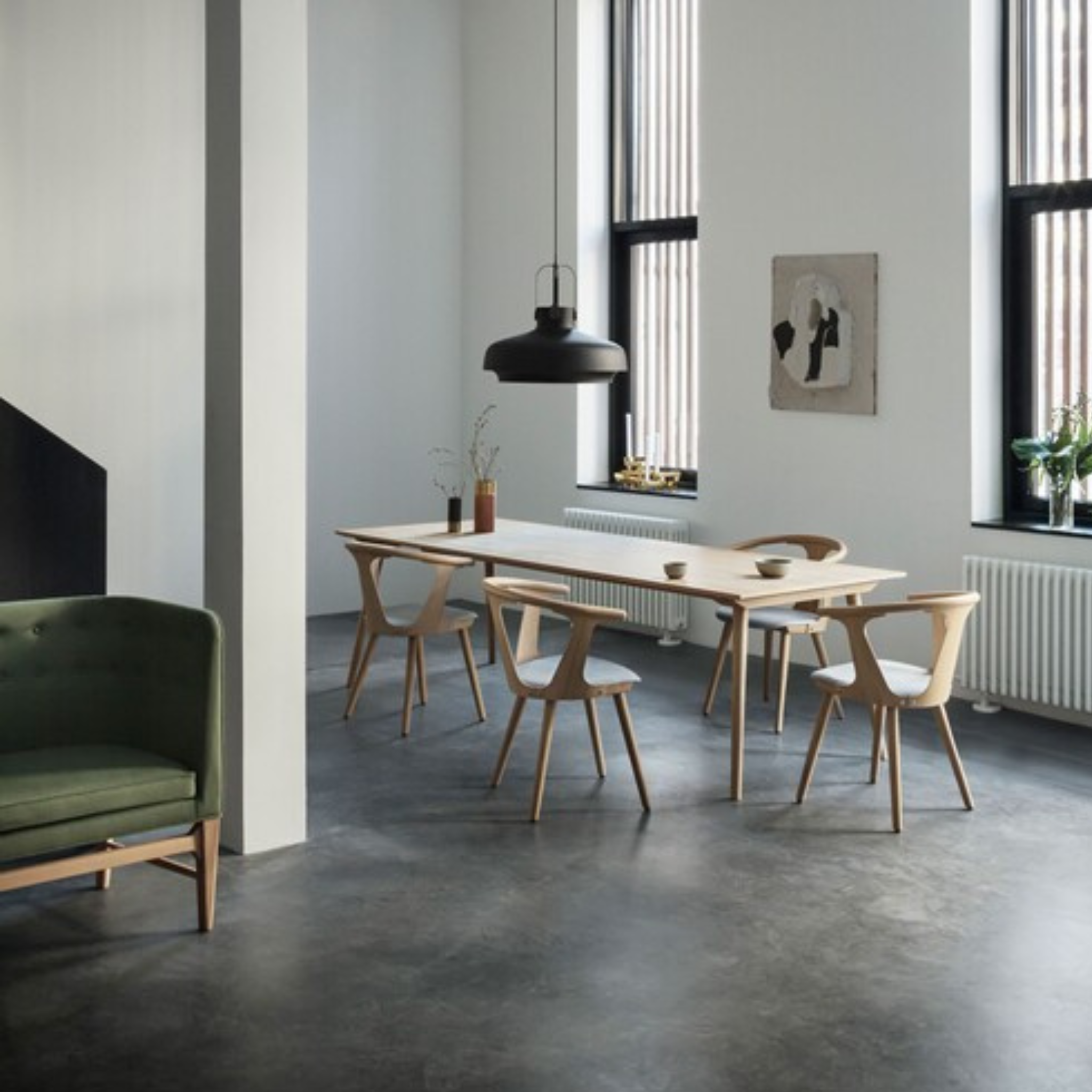 SK6 - In Between dining table