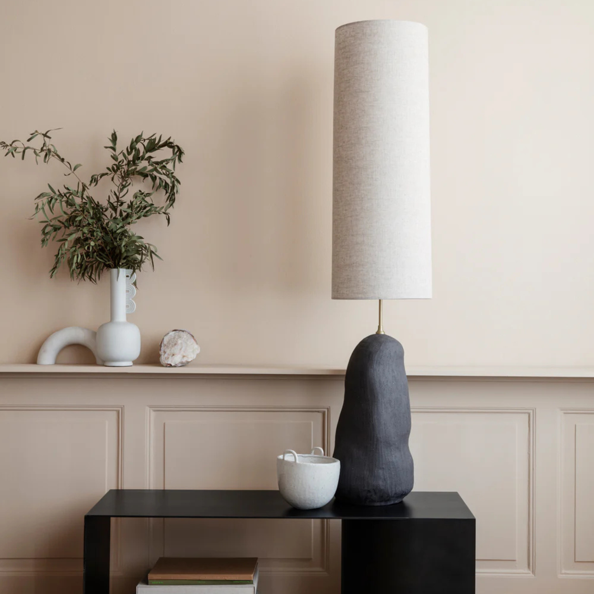 Hebe Floor Lamp Large/ Dark Grey / Natural