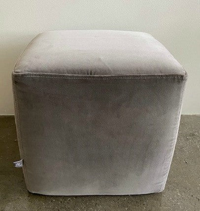 Bun Footstool / Fabric Pierre 6